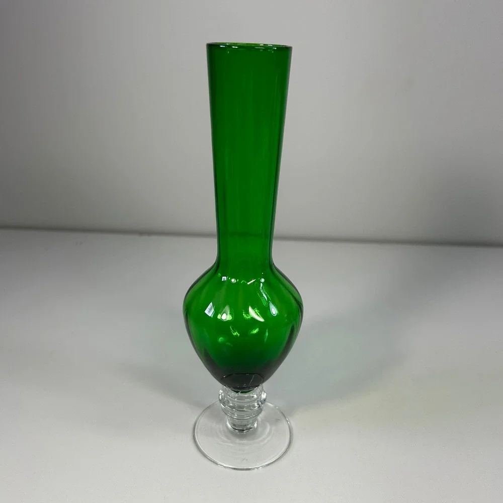 Vintage Emerald Green Art Glass Bud Vase Clear Stem Foot 8.5